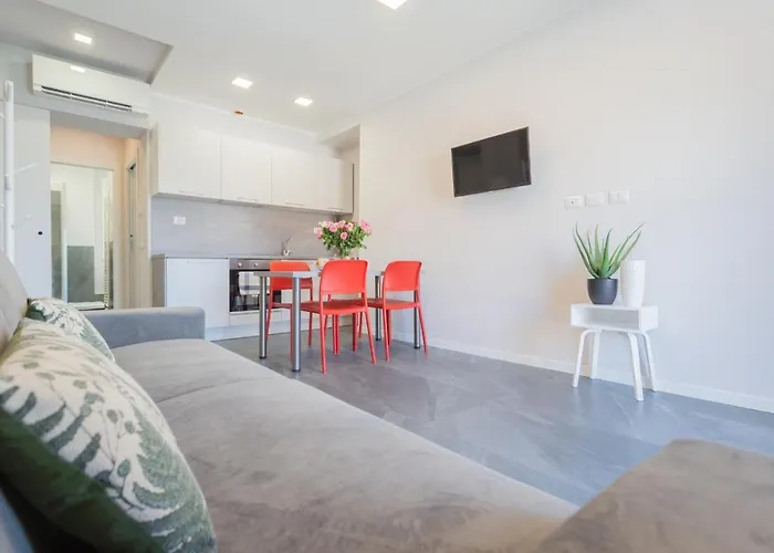 Sant\'Agostino Apartments By Rent All Como